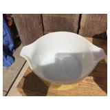 (2) Vintage PYREX Bowls - Good Graphics!
