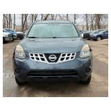 2015 NISSAN ROGUE SELECT S *No Accidents Reported* (NO RESERVE)