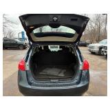 2015 NISSAN ROGUE SELECT S *No Accidents Reported* (NO RESERVE)