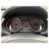 2015 NISSAN ROGUE SELECT S *No Accidents Reported* (NO RESERVE)