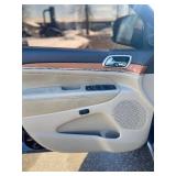 2011 JEEP GRAND CHEROKEE OVERLAND *4x4 | 5.7L V8 Hemi Motor* (NO RESERVE)