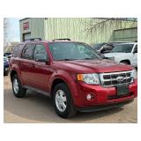 2009 FORD ESCAPE XLT *4x4 | 118k Miles* (NO RESERVE)
