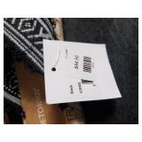 New Minnetonka Moccasins Black Pepper Sandals Women