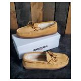 New Minnetonka Moccasins Unisex Pile Lined Hardsole Tan Size 10m Men