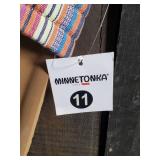 New Minnetonka Moccasin Desert Print Sandals Women