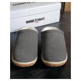 New Minnetonka Moccasin Tahoe Clog Grey Unisex Size 7m