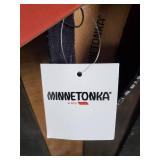 New Minnetonka Moccasin Women