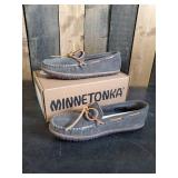 New Minnetonka Moccasin Women
