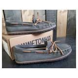 New Minnetonka Moccasin Women