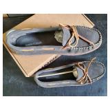 New Minnetonka Moccasin Women