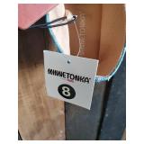 New Minnetonka Moccasin Women