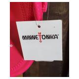 New Minnetonka Moccasin Women