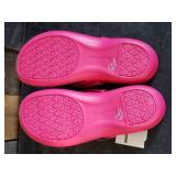 New Minnetonka Moccasin Women