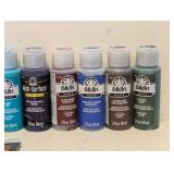 NEW PLAID CRAFTS PAINT SET