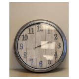 OVERSIZED WALL CLOCK