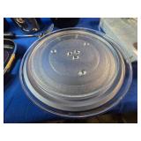 Lot of Assorted Cooking Pans, Serving Dishes and Kitchen Items