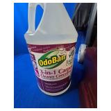Hoover Powerscrub Deluxe Carpet Cleaner and 1 Gallon of Odogon Carpet Cleaner