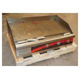 Avantco 177EG30N 30" Countertop 3-Burner Electric Griddle