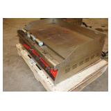 Avantco 177EG30N 30" Countertop 3-Burner Electric Griddle