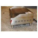 Avantco 177EG30N 30" Countertop 3-Burner Electric Griddle