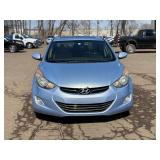 2012 HYUNDAI ELANTRA LIMITED *2 Owner* (NO RESERVE)