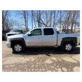 2011 CHEVROLET SILVERADO 1500 LTZ *4x4 | No Accidents Reported* (NO RESERVE)