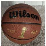 Wilson Basketball - Signature Series