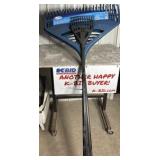 Suncast 26in Tine and 8in Shrub Rake Combo