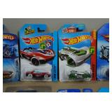 Hot Wheels - Off Road, City, Race, Power Pipes, Radio Flyer
