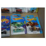 Hot Wheels - Off Road, City, Race, Power Pipes, Radio Flyer