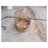 Metal Garden Shepard Pole with Bird Cage