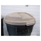 Pair of 32 Gallon Garbage Cans