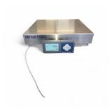 METTLER TOLEDO BC60 Shipping Scale metal frame with 500 percent overload protection, and a graphical display. Connectivity: USB, RS-232, and Bluetooth for connection to PCs and shipping software