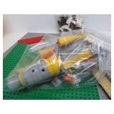 Large Group of Vintage etc LEGO w/Many Figures