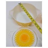2 Vintage PYREX Sunflower Baking Dishes w/Lids