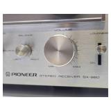Working Vintage PIONEER Model SX-880 Stereo Receiver