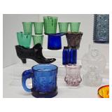 Nice Estate Lot of Colorful Vintage & Mid Century Glassware #9