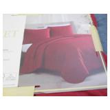 Lenox King size 3 piece quilt set...