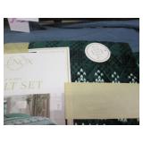 Lenox Full Queen quilt set...