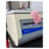 MSRP $3,000 – FISHER SCIENTIFIC ACCUSPIN 400 CENTRIFUGE, DIGITAL BENCHTOP LAB CENTRIFUGE W/ VARIABLE SPEED & TIMER CONTROLS, HIGH-CAPACITY SAMPLE PROCESSING FOR CLINICAL, LAB, RESEARCH & EDU