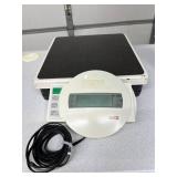 Seca 882 Digital Floor Scale 330/440 lb Capacity High Accuracy 0.2/0.5 lb Graduation Medical/Personal Weighing Scale w/ Cabled Display
