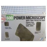 (CS) Tasco 600 Power Microscope...