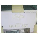 (EW6) Lenox Full/Queen Size 3-Piece...