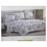 (EW6) Lenox King Size 3-Piece Quilt...