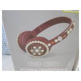 (CSB) 2 Pair of Wireless Headphones...