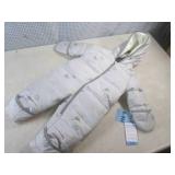 (RCK) Carter"s Baby Snowsuit Size 6...