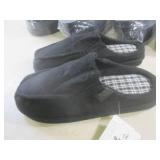 (BS) 5 Pair of New Slippers Size 12...