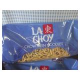 (B-2) 6 Bags of La Choy Chow Mein N...