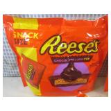 (B-1) 5 Snack Size Bags of Reeses C...