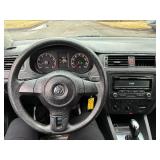 2014 VOLKSWAGEN JETTA S *No Accidents Reported* (NO RESERVE)